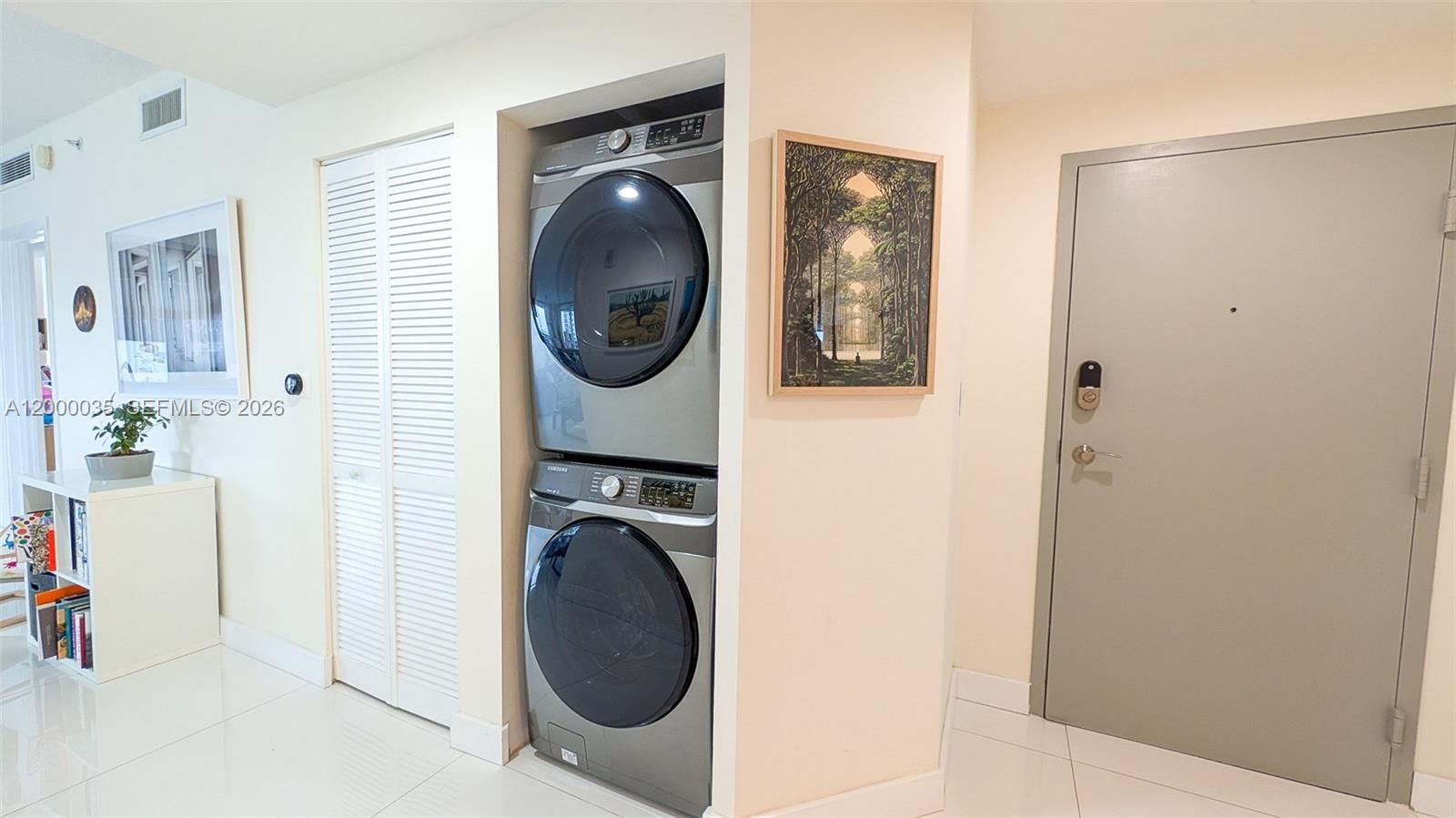 Real estate property located at 601 23rd St #1605, Miami-dade, 23 Biscayne Bay Condo, Miami, FL