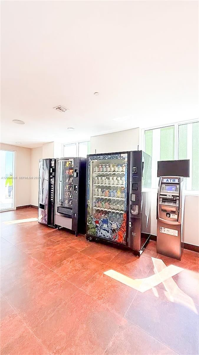 Real estate property located at 601 23rd St #1605, Miami-dade, 23 Biscayne Bay Condo, Miami, FL