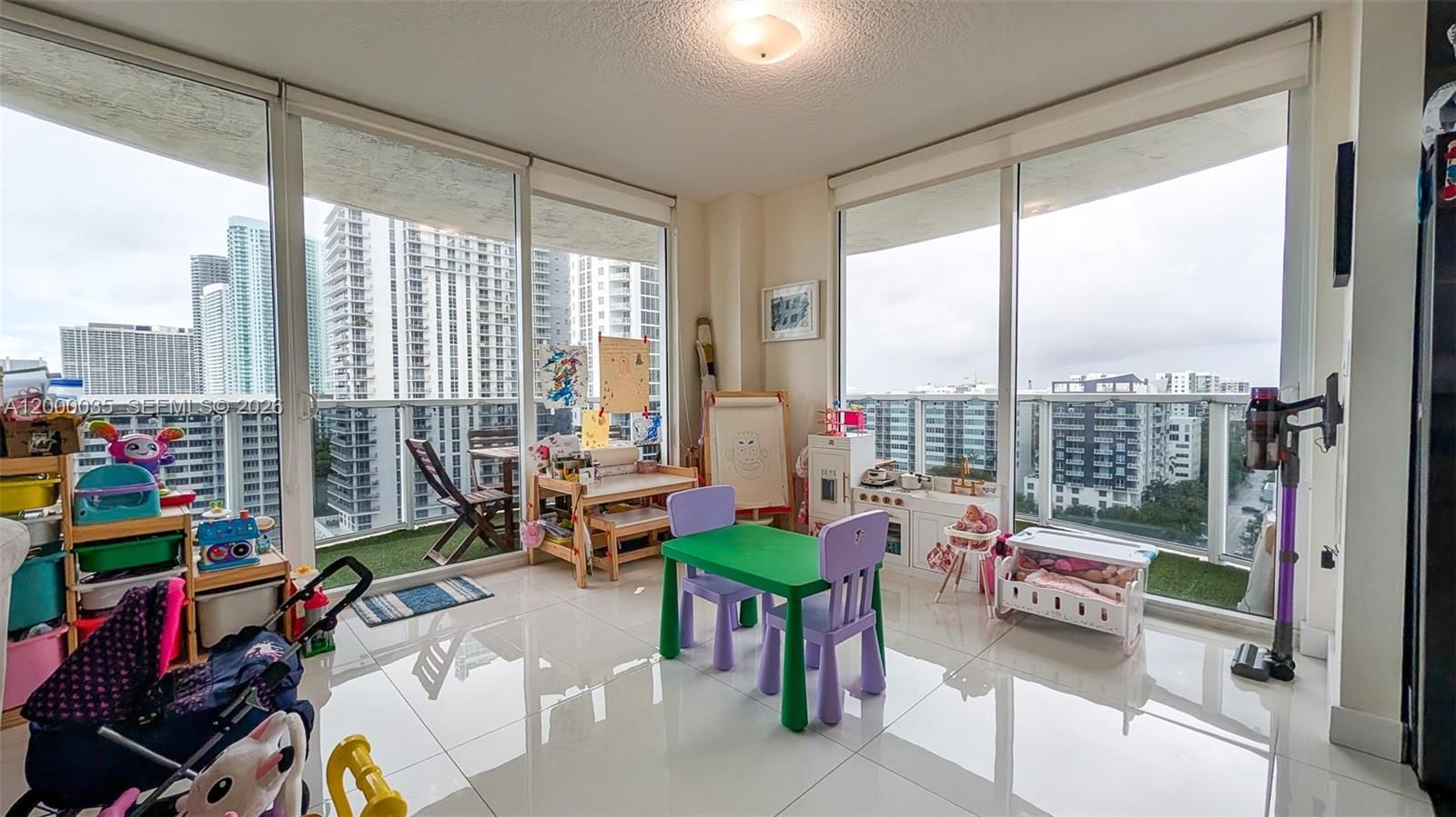 Real estate property located at 601 23rd St #1605, Miami-dade, 23 Biscayne Bay Condo, Miami, FL