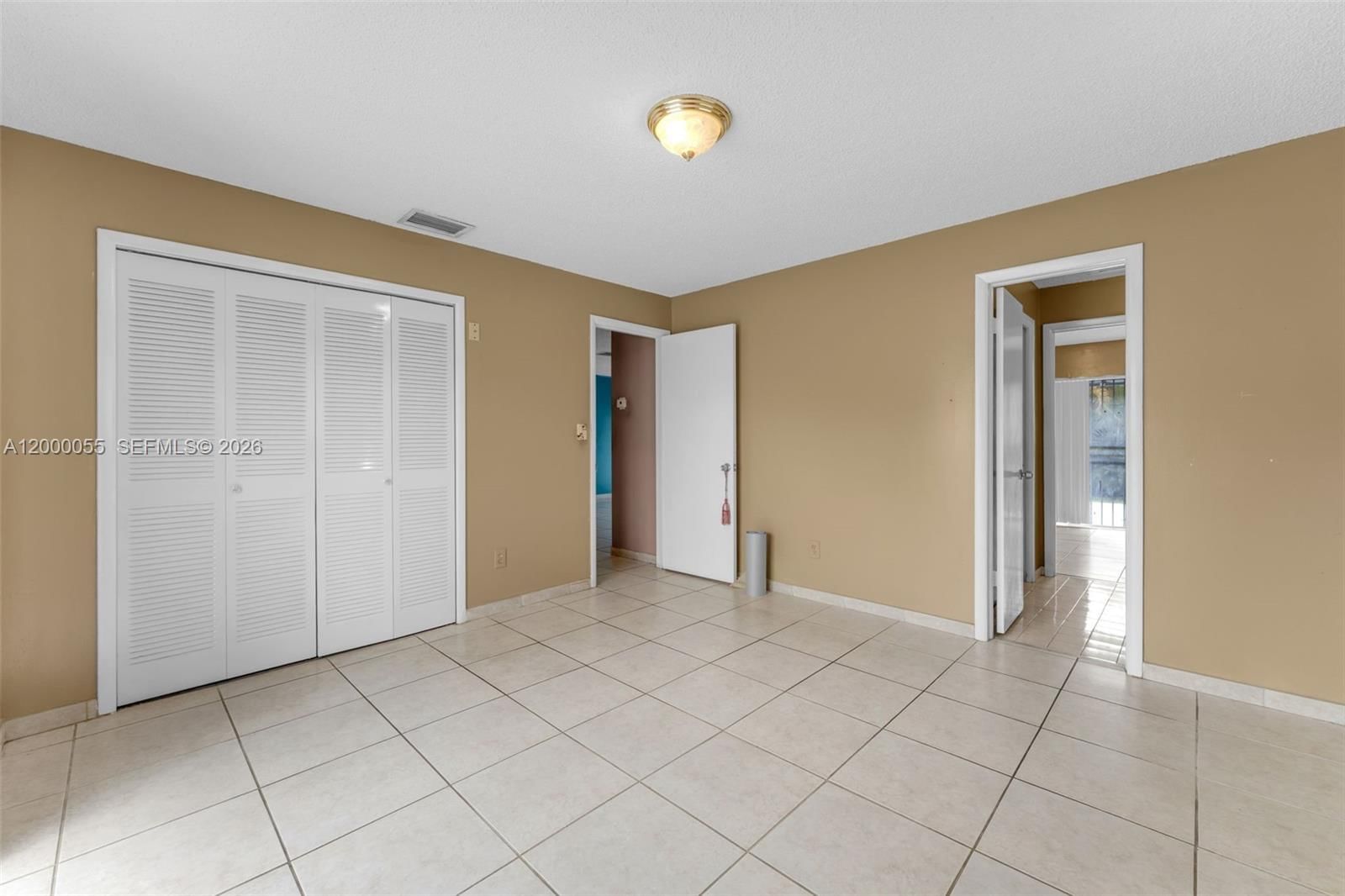 Real estate property located at 3868 107th Ave #5-11, Miami-dade, Chateaubleau Villas Condo, Miami, FL