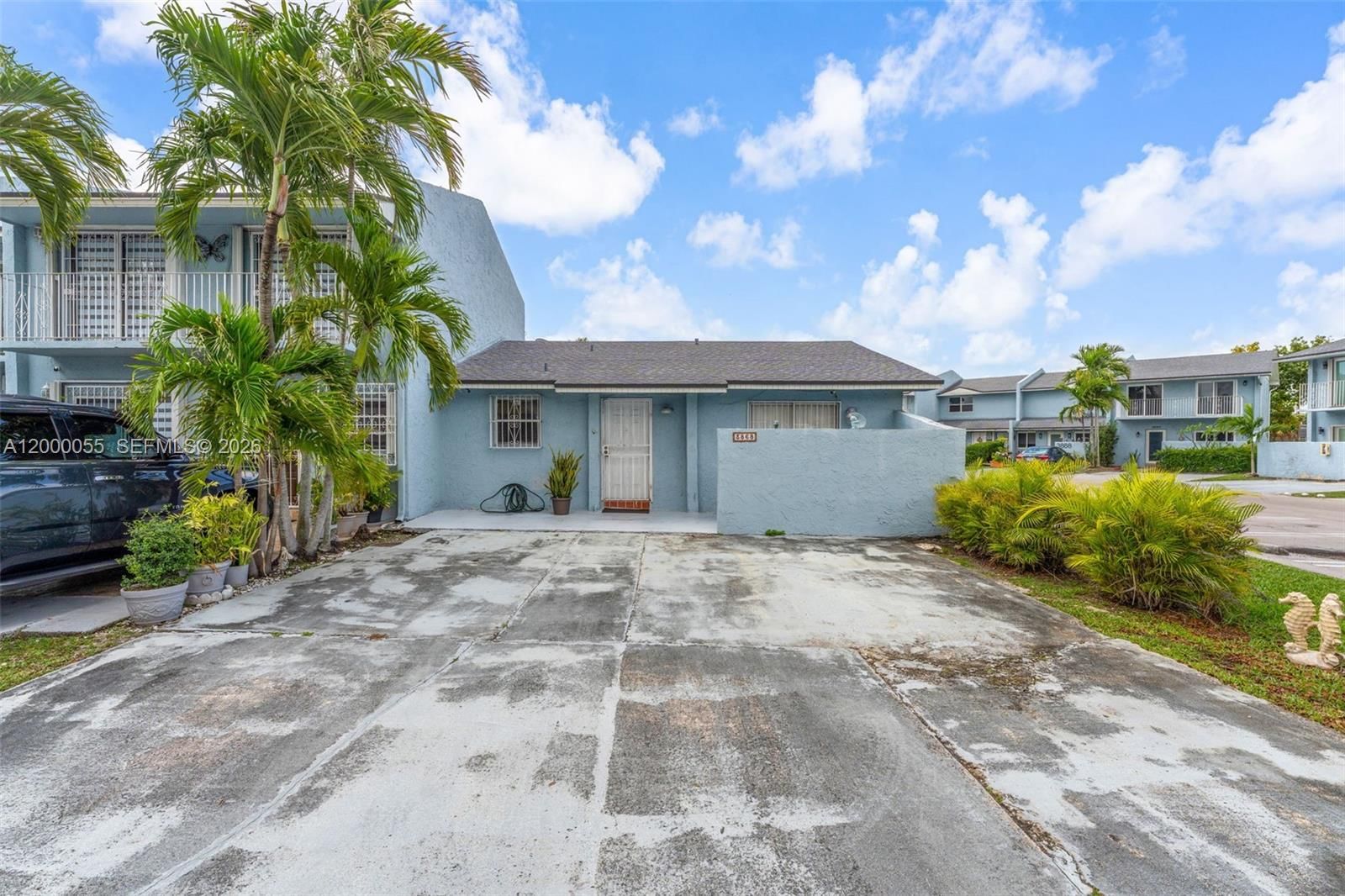 Real estate property located at 3868 107th Ave #5-11, Miami-dade, Chateaubleau Villas Condo, Miami, FL