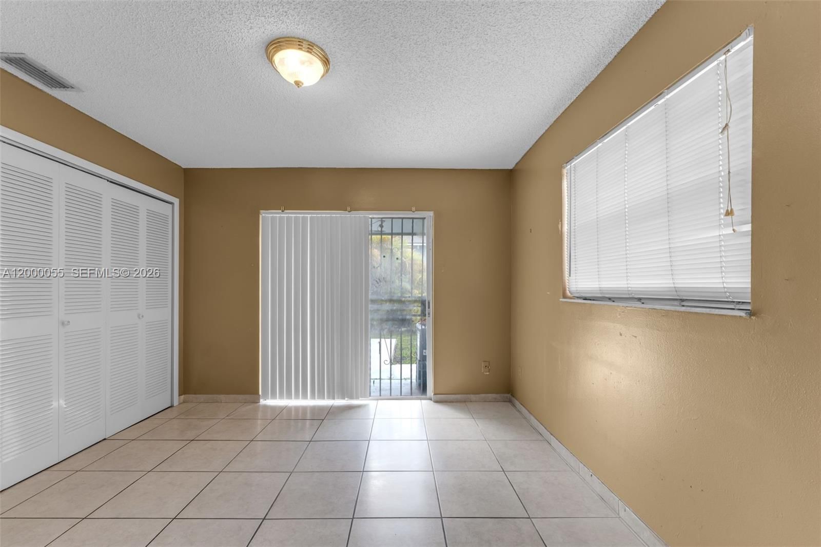 Real estate property located at 3868 107th Ave #5-11, Miami-dade, Chateaubleau Villas Condo, Miami, FL