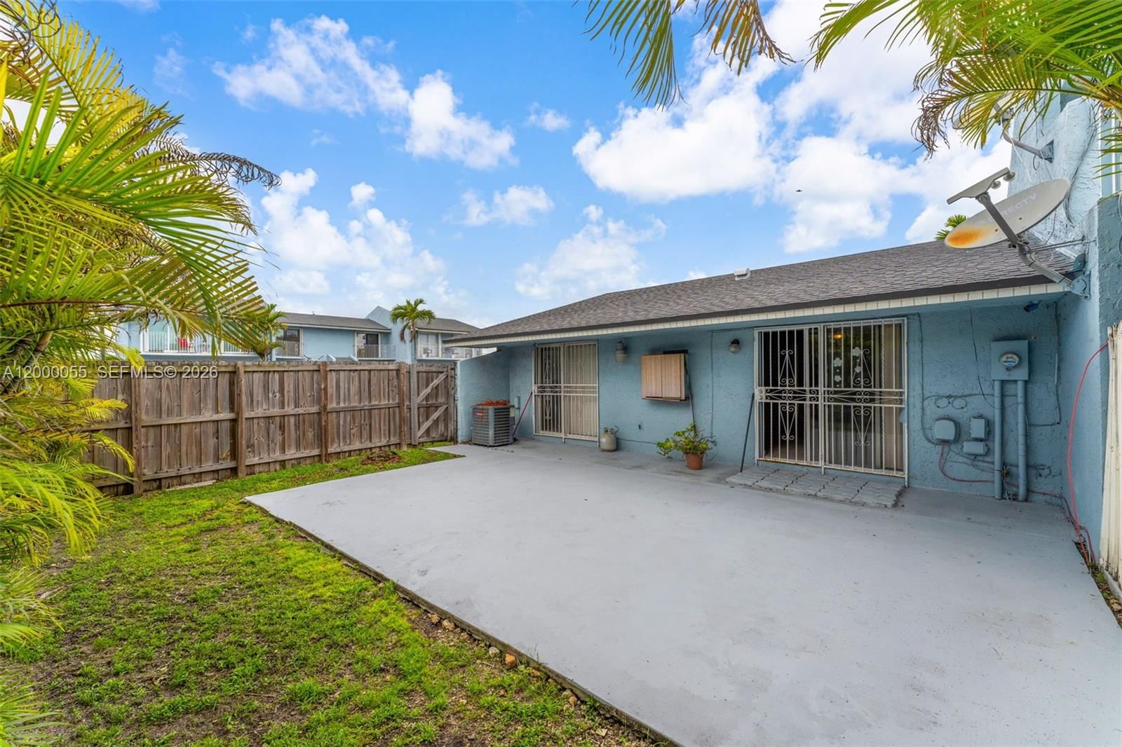 Real estate property located at 3868 107th Ave #5-11, Miami-dade, Chateaubleau Villas Condo, Miami, FL