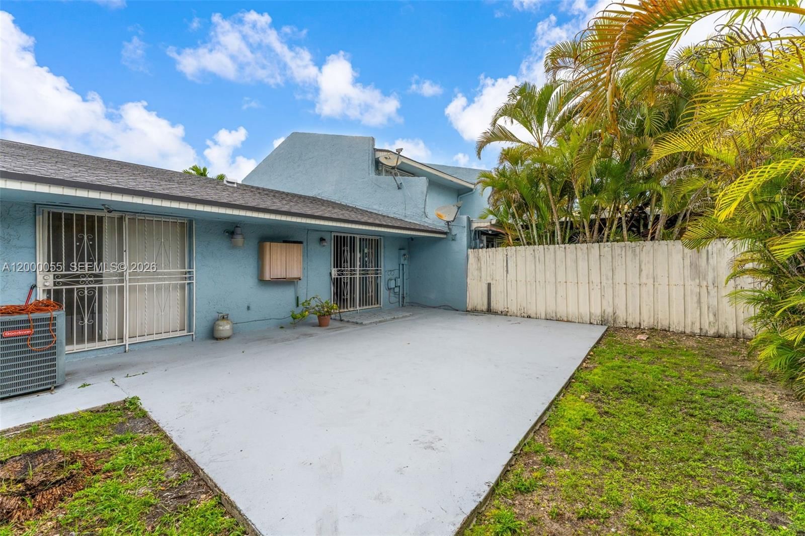 Real estate property located at 3868 107th Ave #5-11, Miami-dade, Chateaubleau Villas Condo, Miami, FL