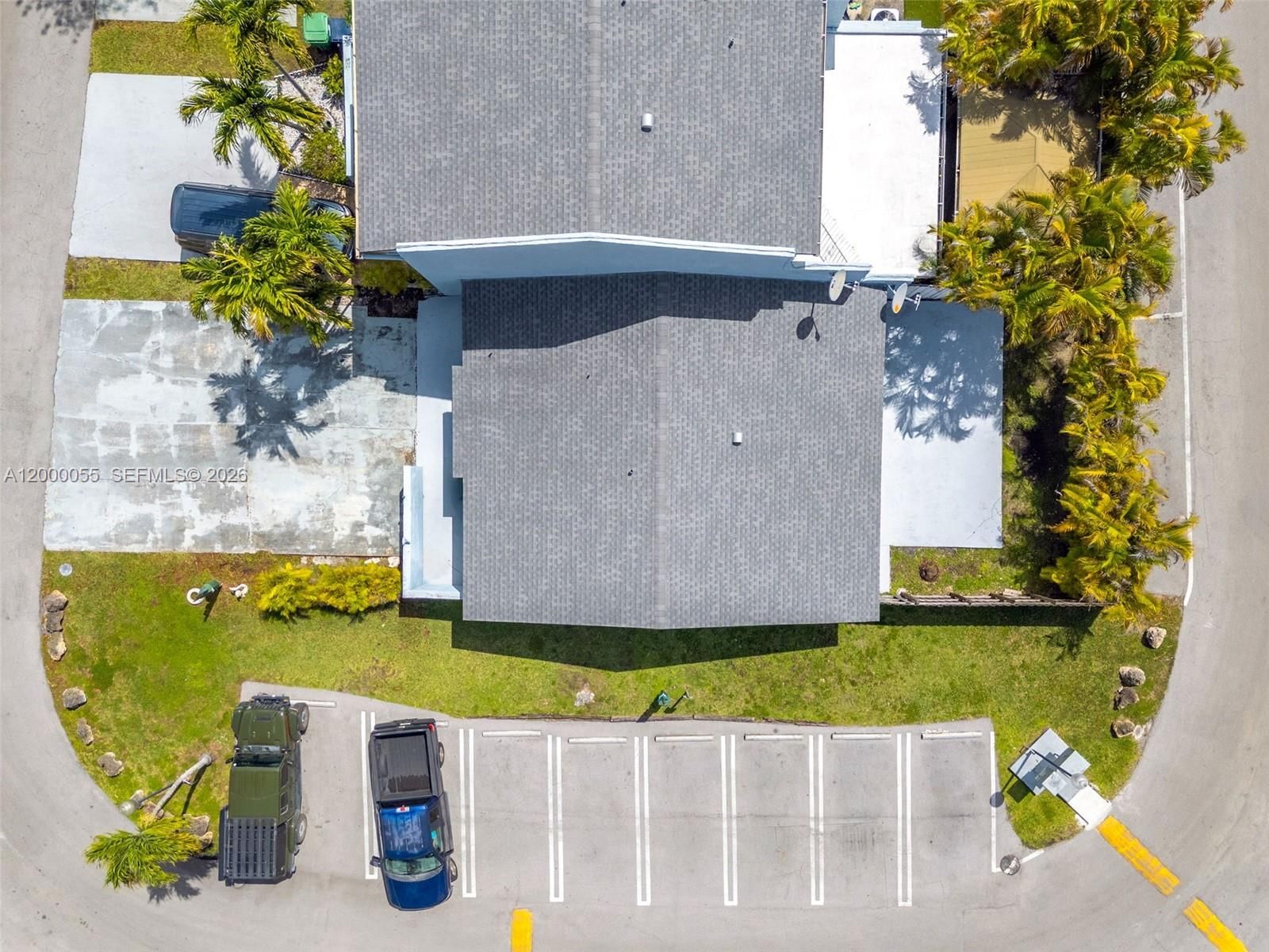 Real estate property located at 3868 107th Ave #5-11, Miami-dade, Chateaubleau Villas Condo, Miami, FL