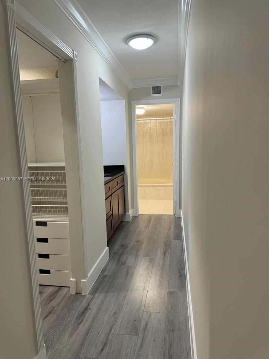 Real estate property located at 14343 97th Ln, Miami-dade, Kendall Center, Miami, FL