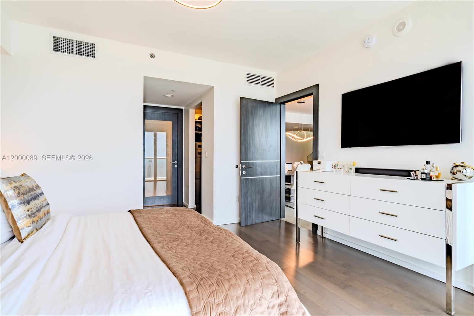 Real estate property located at 495 Brickell Ave PH-5703, Miami-dade, Icon Brickell No Two, Miami, FL