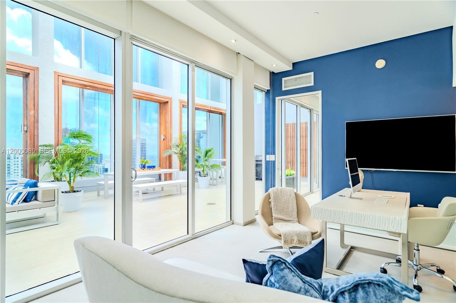 Real estate property located at 495 Brickell Ave PH-5703, Miami-dade, Icon Brickell No Two, Miami, FL