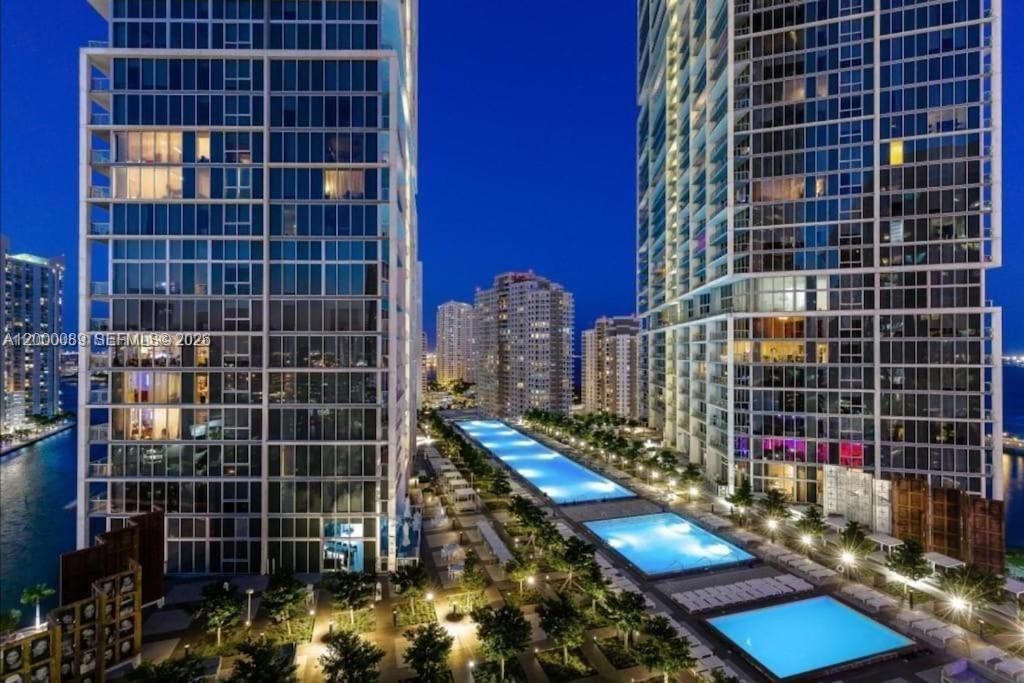 Real estate property located at 495 Brickell Ave PH-5703, Miami-dade, Icon Brickell No Two, Miami, FL