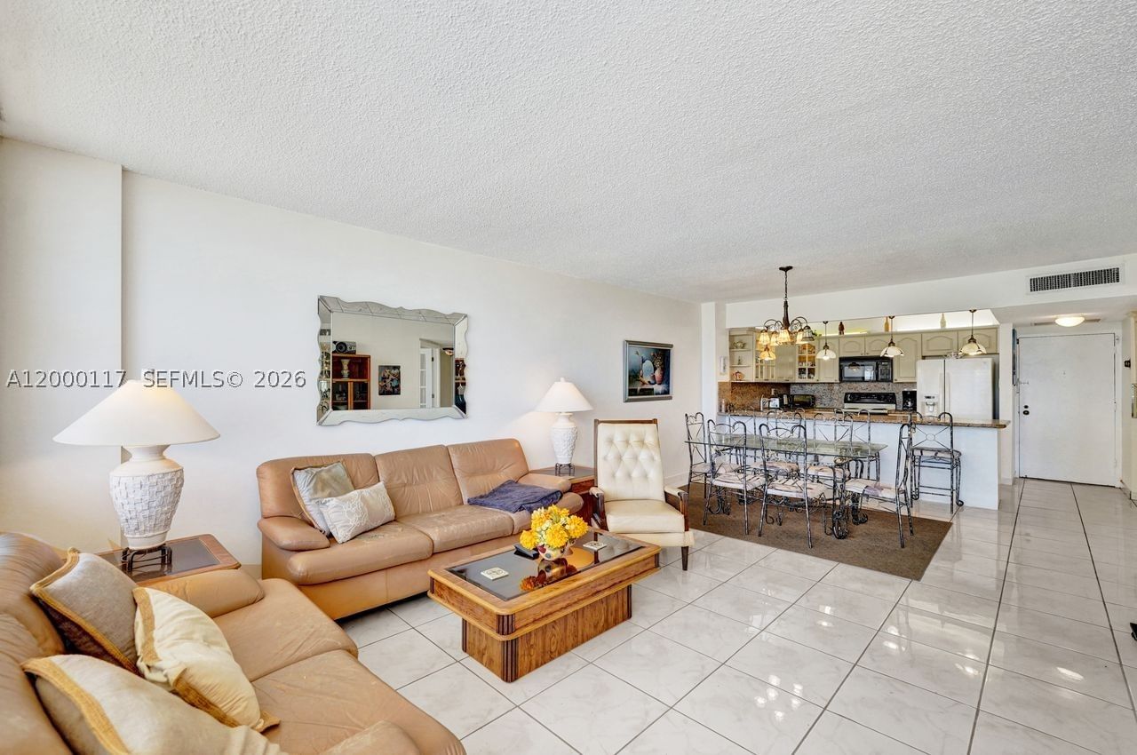 Real estate property located at 3725 Ocean Dr #306, Broward, Sea Air Towers Condo, Hollywood, FL