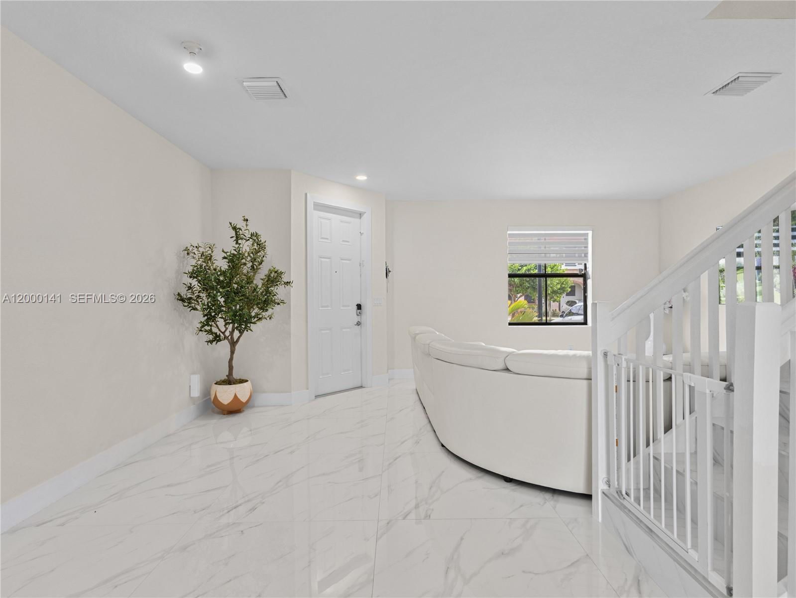 Real estate property located at 3347 106th Ter, Miami-dade, Aquabella Section Two, Hialeah, FL