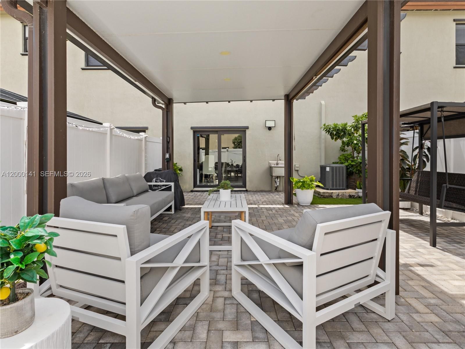 Real estate property located at 3347 106th Ter, Miami-dade, Aquabella Section Two, Hialeah, FL