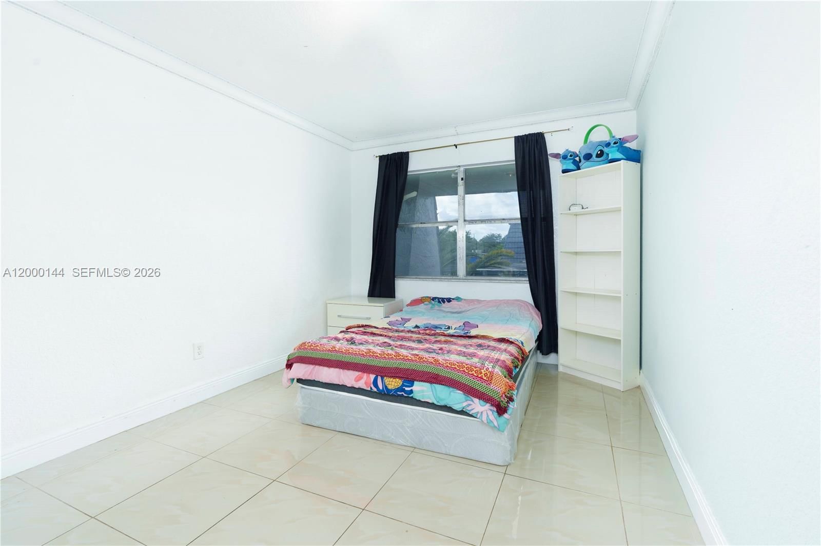 Real estate property located at 8003 6th Ave M, Miami-dade, Los Palacios By Miami Lak, Hialeah, FL