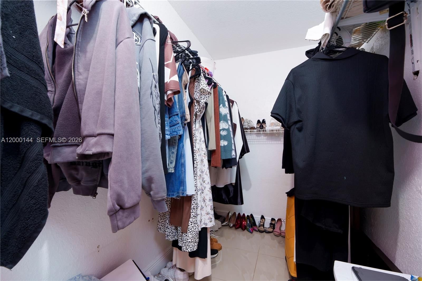 Real estate property located at 8003 6th Ave M, Miami-dade, Los Palacios By Miami Lak, Hialeah, FL