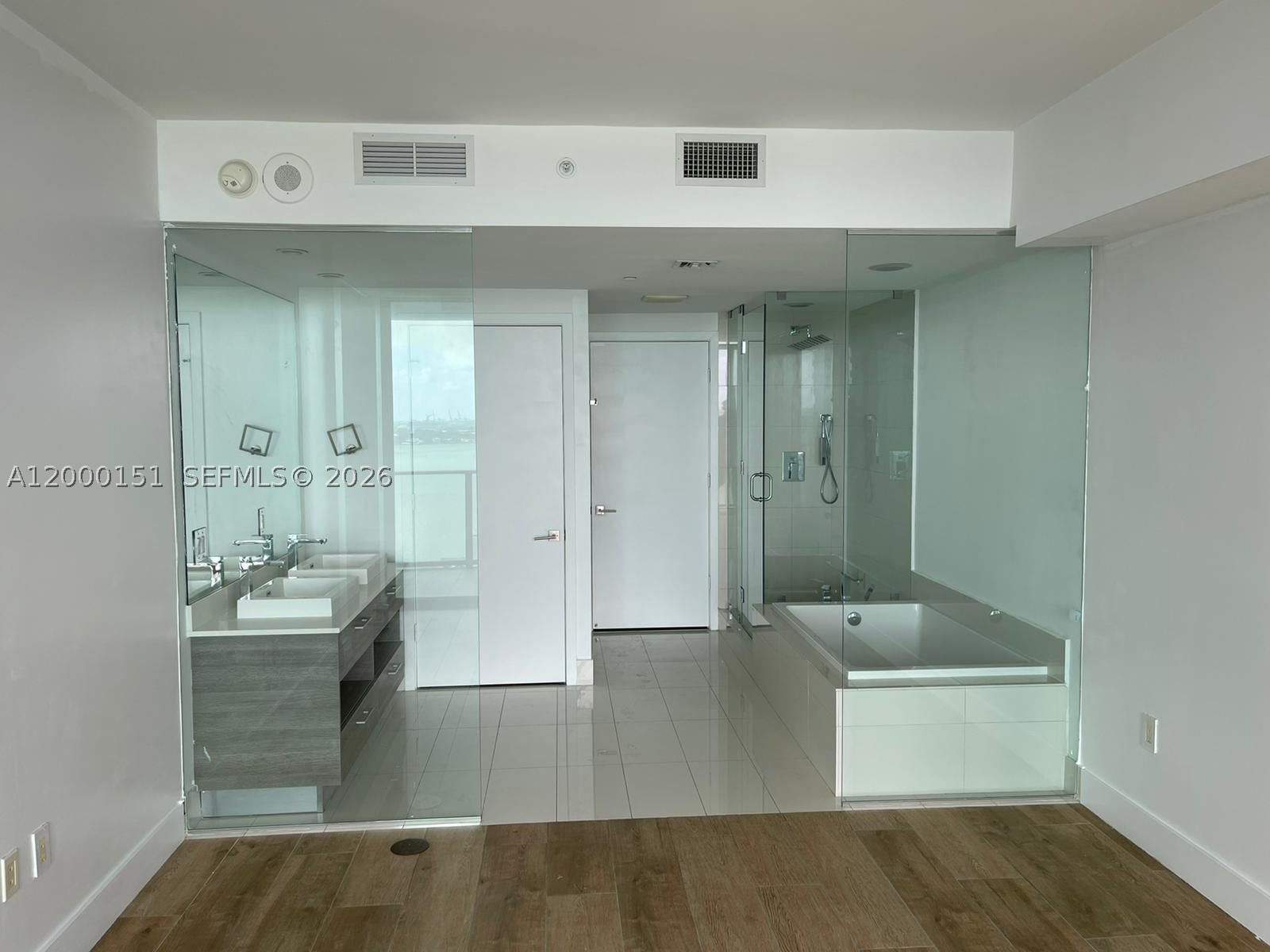 Real estate property located at 650 32 street #1805, Miami-dade, Paraiso Bay Condo, Miami, FL