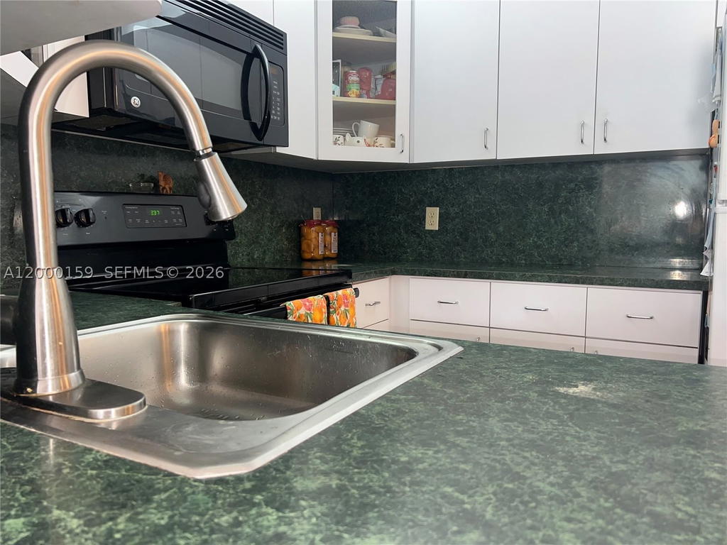 Real estate property located at 345 Ocean Dr #303, Miami-dade, Ocean Point Condo, Miami Beach, FL