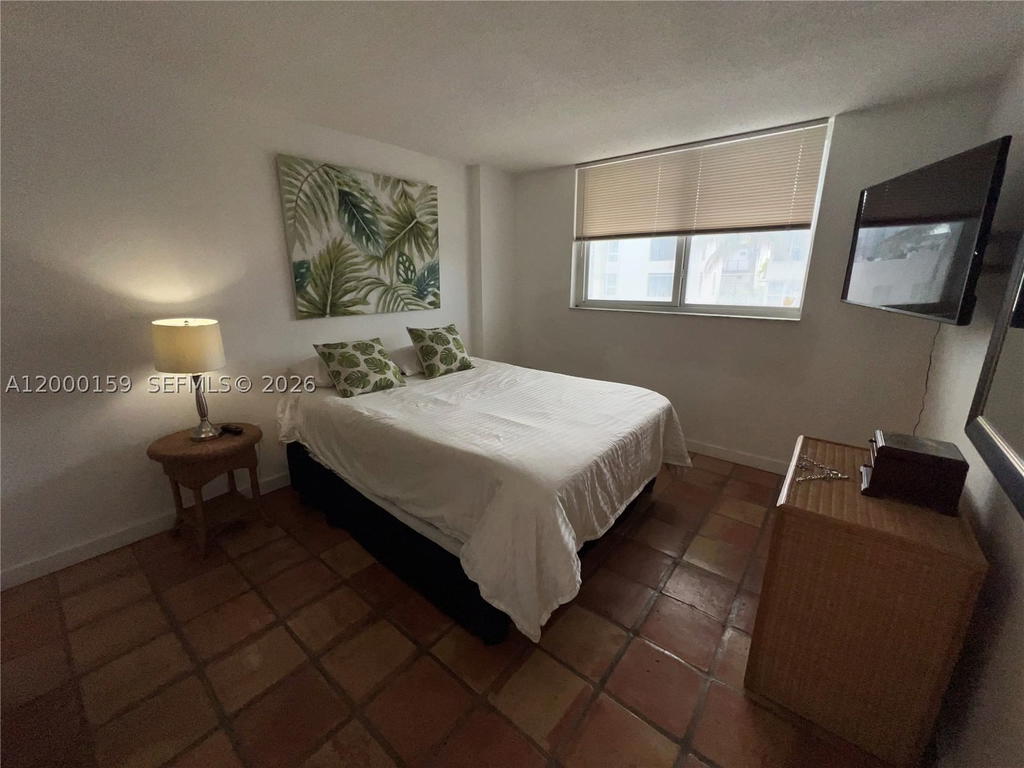 Real estate property located at 345 Ocean Dr #303, Miami-dade, Ocean Point Condo, Miami Beach, FL