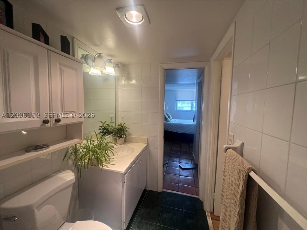 Real estate property located at 345 Ocean Dr #303, Miami-dade, Ocean Point Condo, Miami Beach, FL