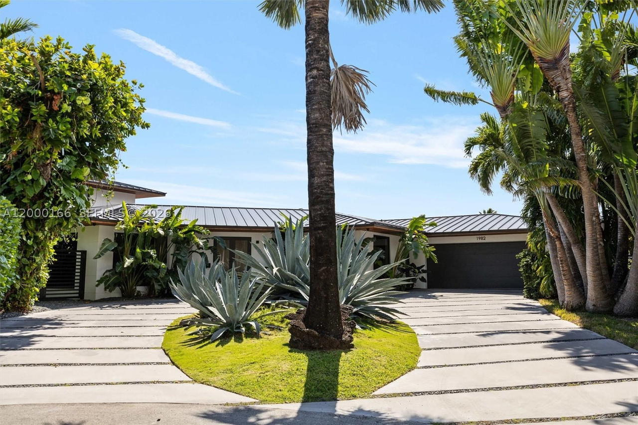 Real estate property located at 1982 119th Rd, Miami-dade, Sans Souci Estates, North Miami, FL