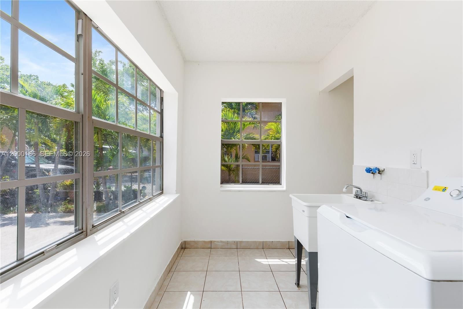 Real estate property located at 15 6th St, Broward, Dania Heights Ext, Dania Beach, FL