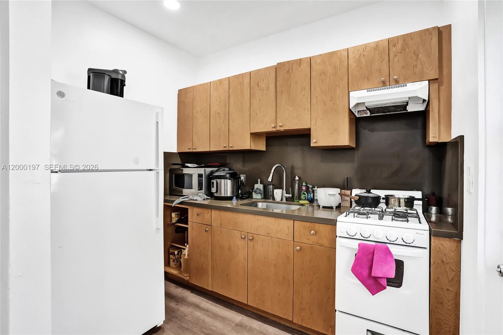 Real estate property located at 7710 Carlyle Ave, Miami-dade, Altos Del Mar No 3, Miami Beach, FL