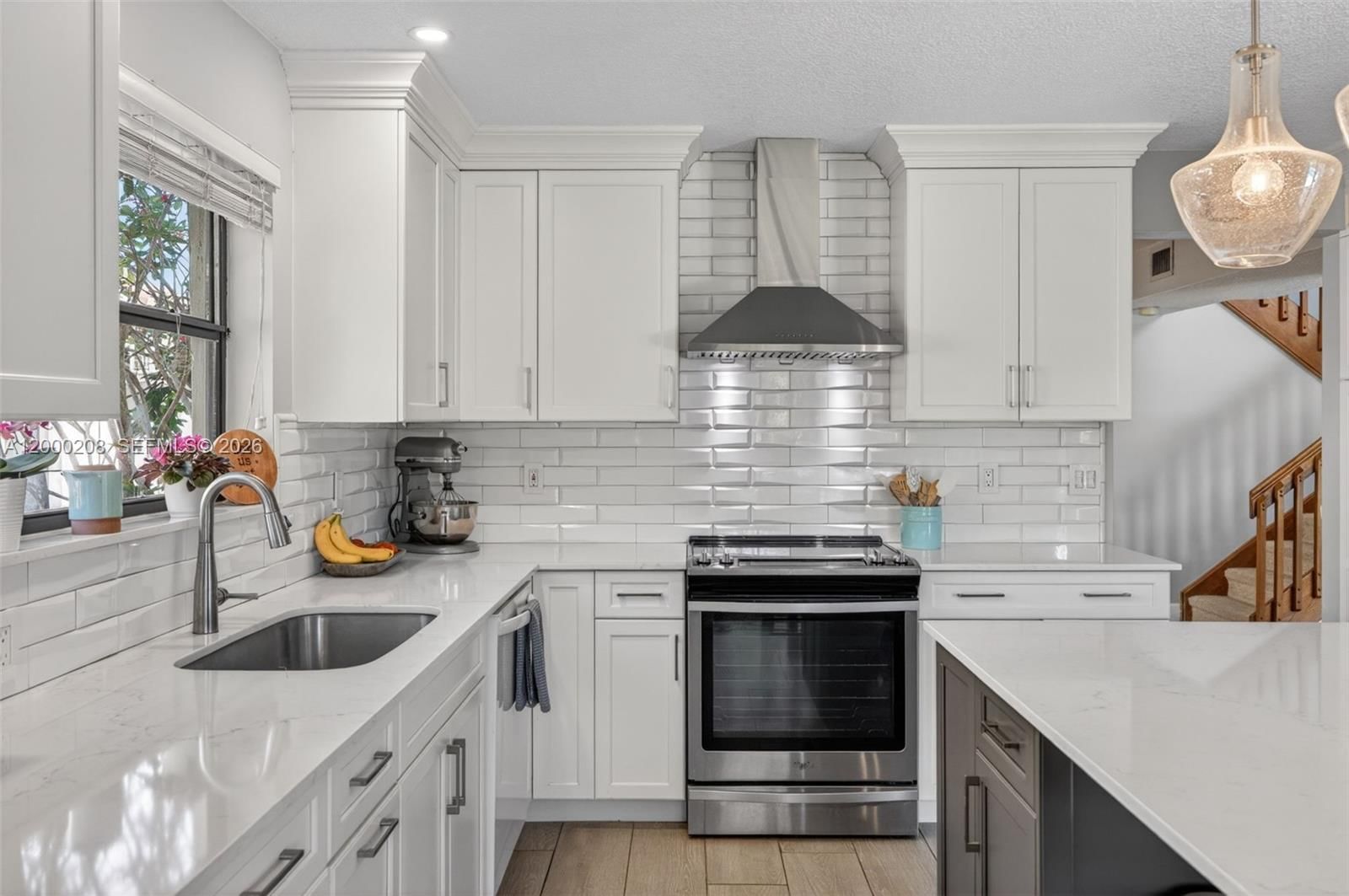 Real estate property located at 15620 Gauntlet Hall Mnr, Broward, Waverly Hundred, Davie, FL