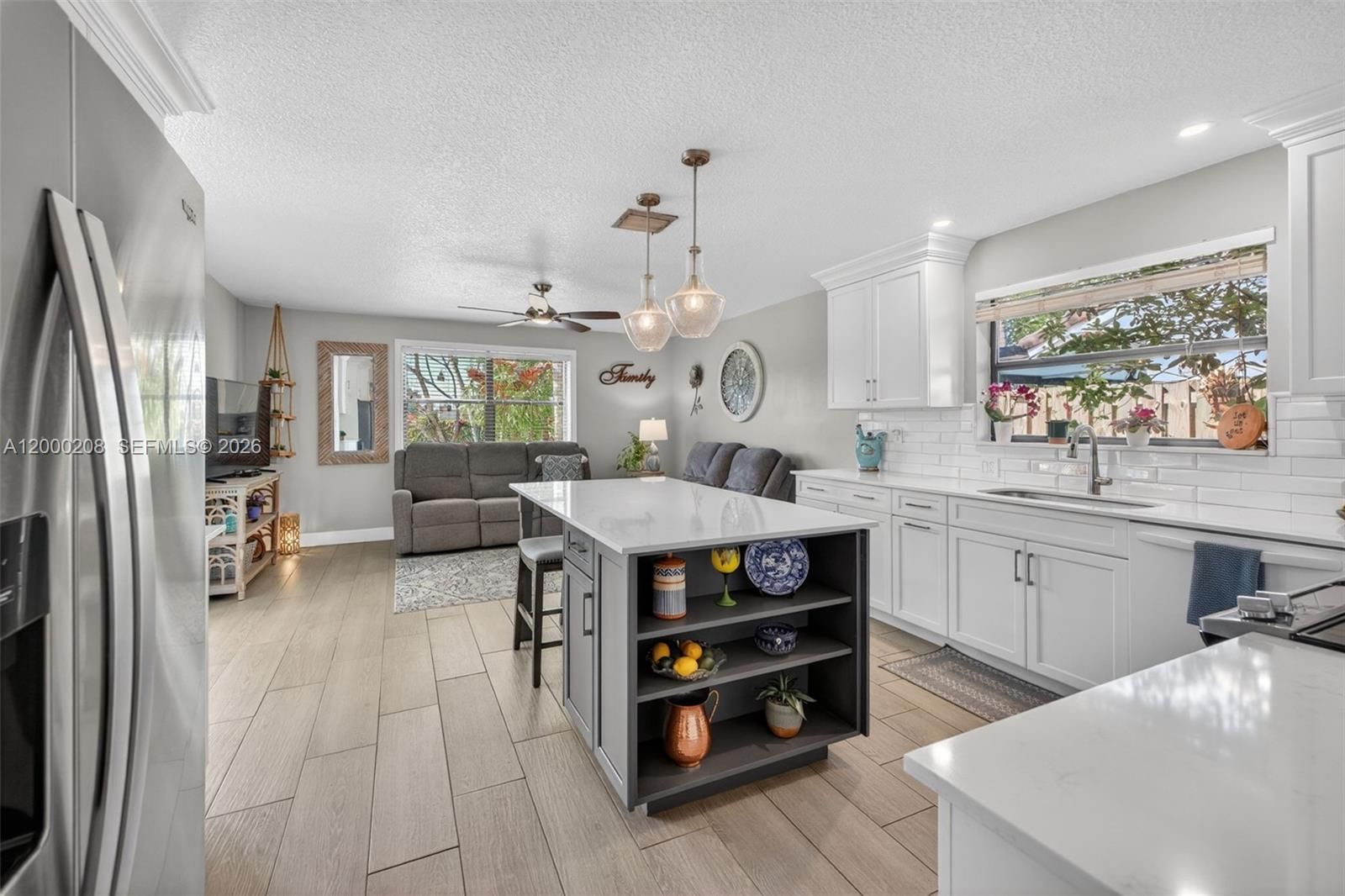 Real estate property located at 15620 Gauntlet Hall Mnr, Broward, Waverly Hundred, Davie, FL