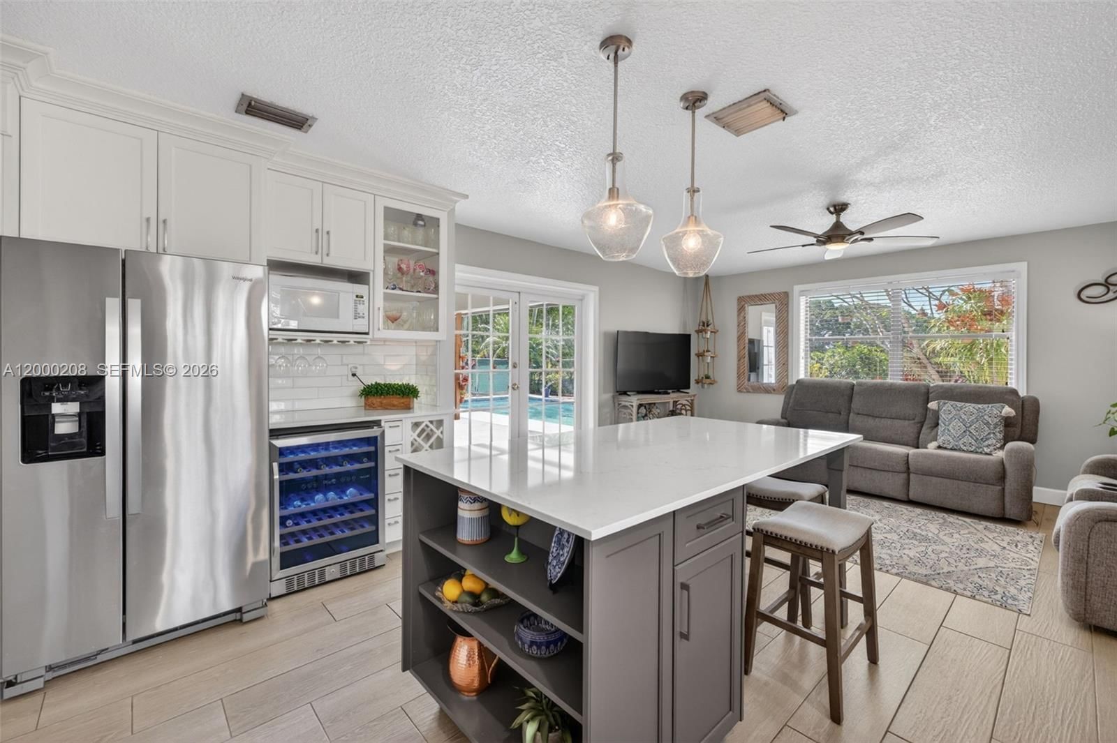 Real estate property located at 15620 Gauntlet Hall Mnr, Broward, Waverly Hundred, Davie, FL