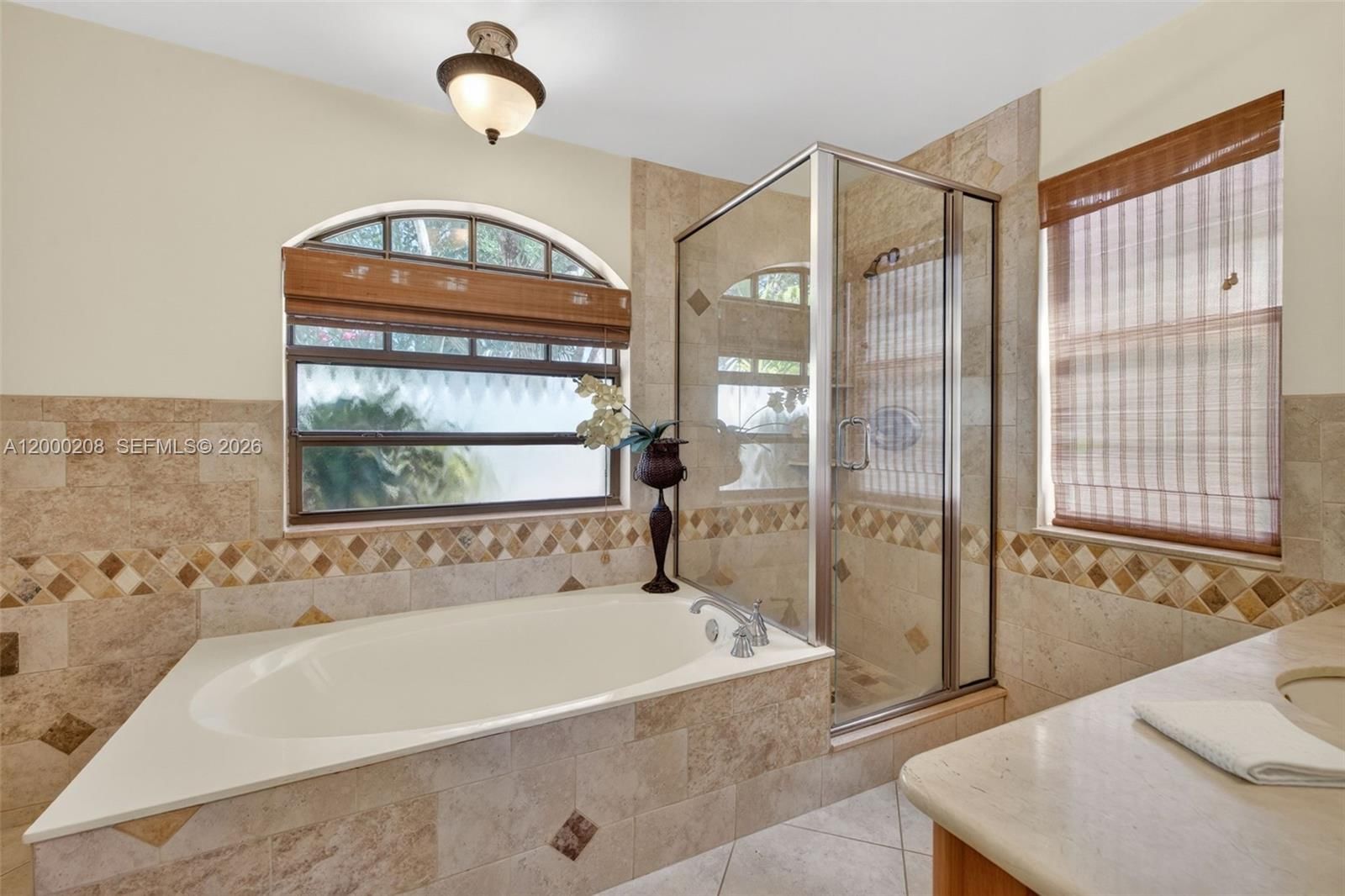 Real estate property located at 15620 Gauntlet Hall Mnr, Broward, Waverly Hundred, Davie, FL