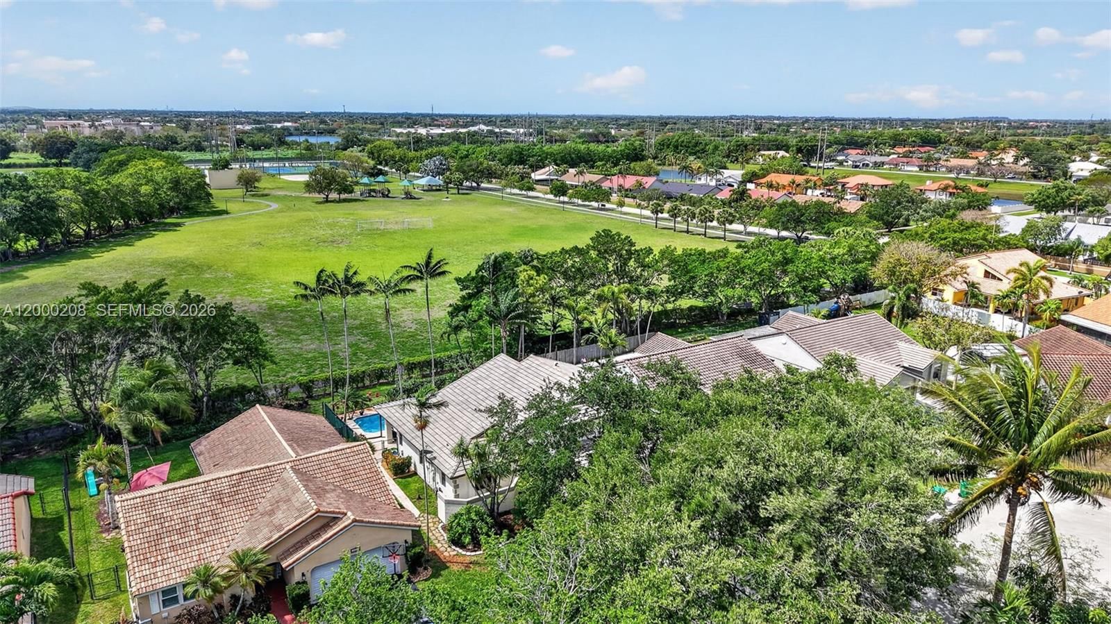 Real estate property located at 15620 Gauntlet Hall Mnr, Broward, Waverly Hundred, Davie, FL