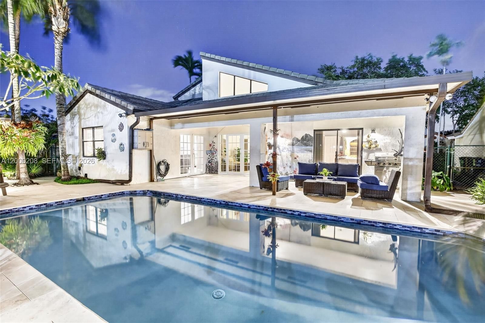 Real estate property located at 15620 Gauntlet Hall Mnr, Broward, Waverly Hundred, Davie, FL