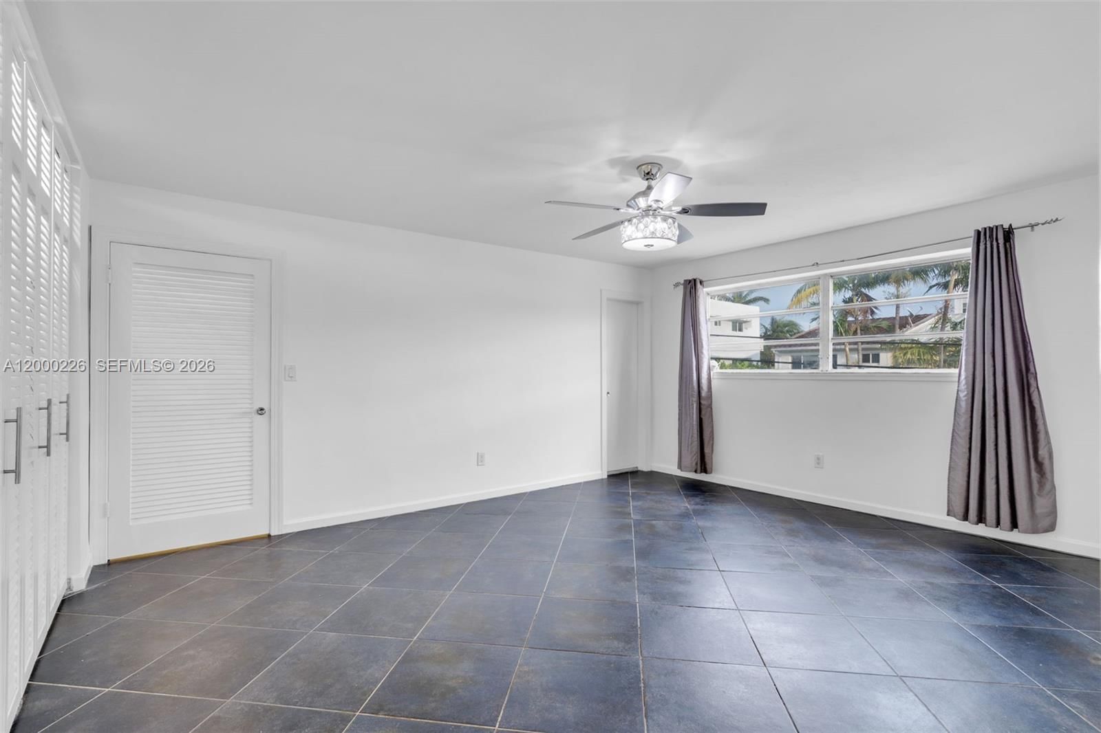 Real estate property located at 11960 19th Dr #15, Miami-dade, Sans Souci Condo, North Miami, FL