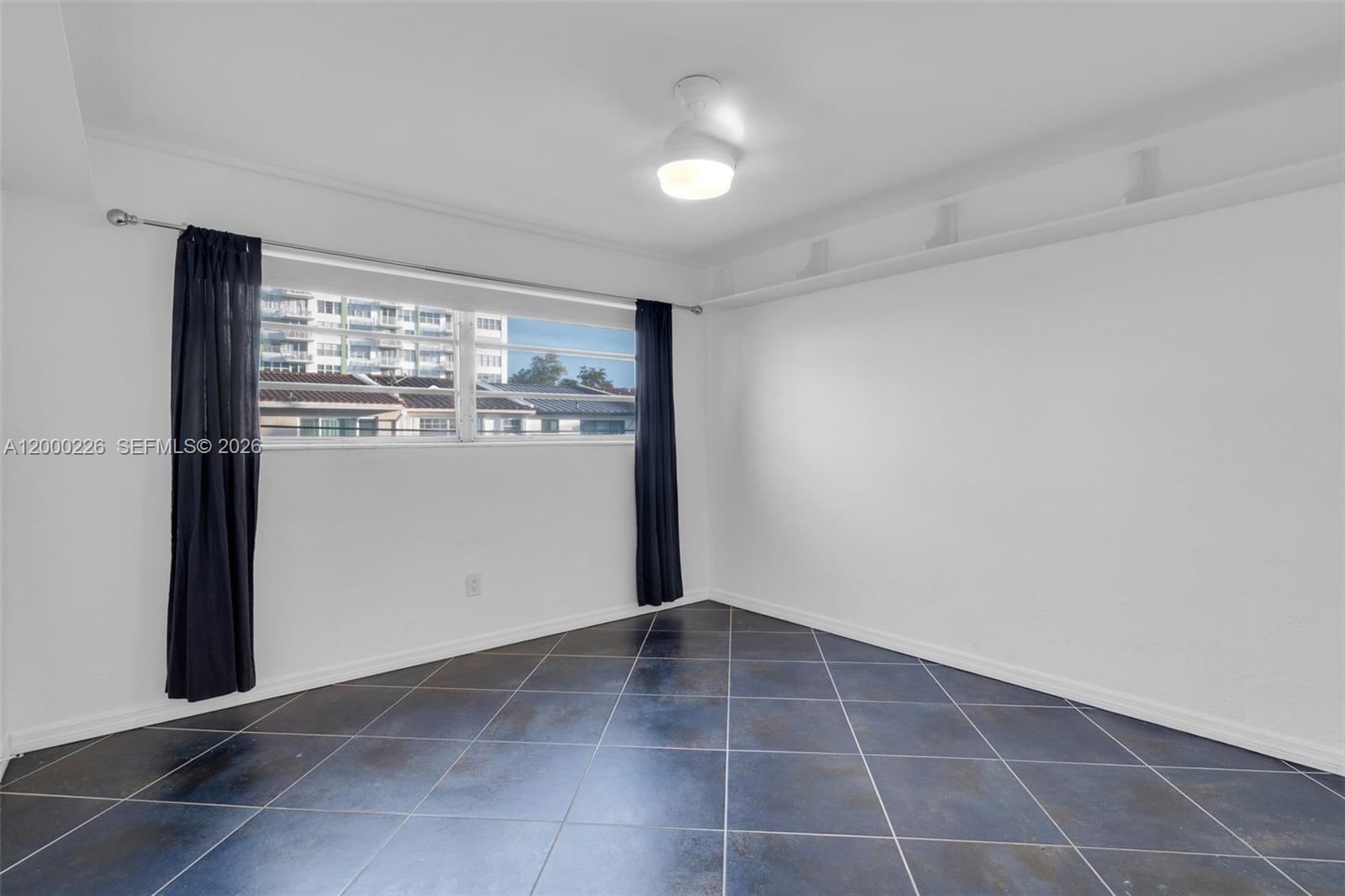 Real estate property located at 11960 19th Dr #15, Miami-dade, Sans Souci Condo, North Miami, FL