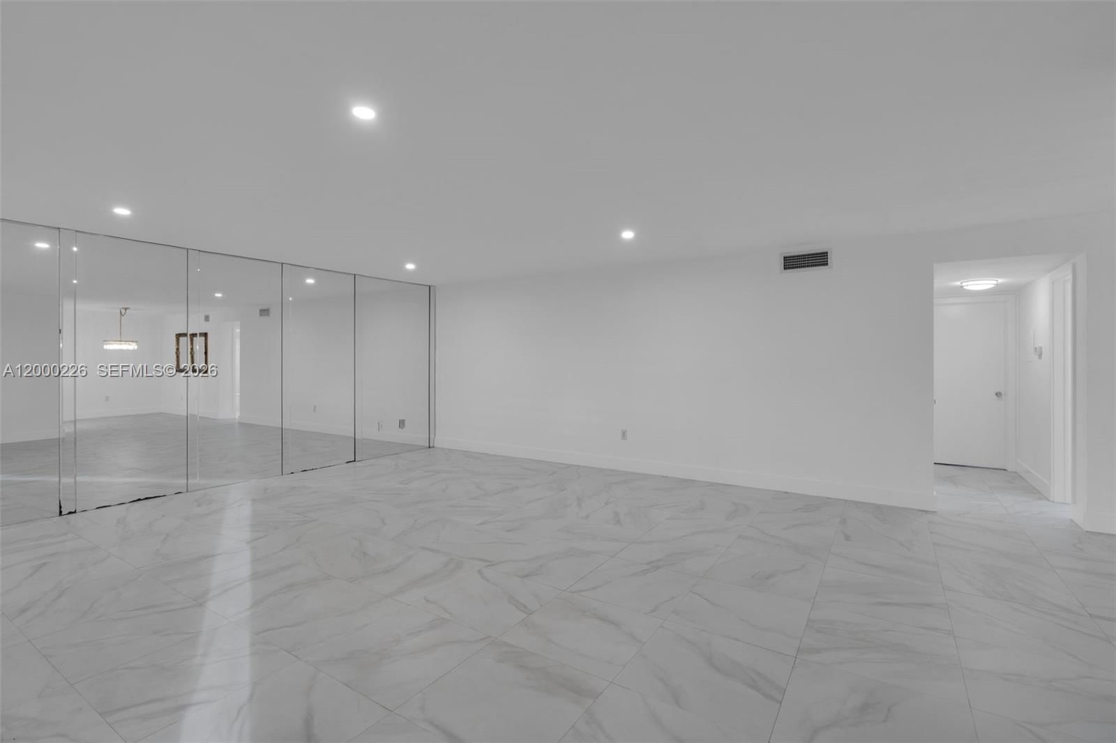 Real estate property located at 11960 19th Dr #15, Miami-dade, Sans Souci Condo, North Miami, FL