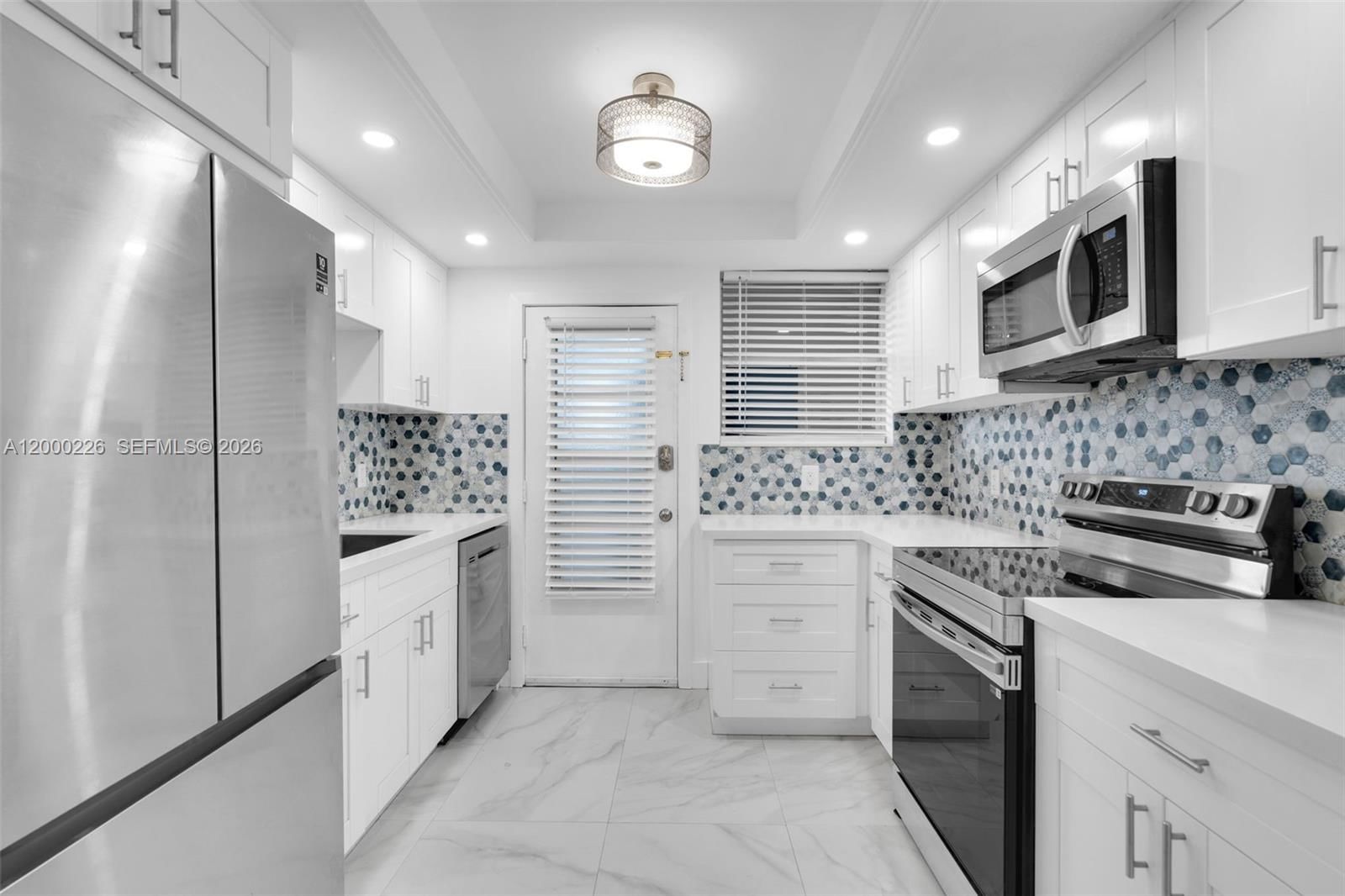 Real estate property located at 11960 19th Dr #15, Miami-dade, Sans Souci Condo, North Miami, FL