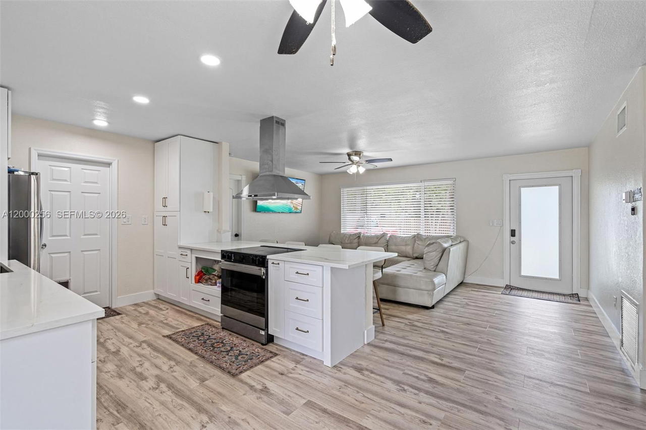 Real estate property located at 2485 84th Way, Broward, Sunrise Golf Village Sec, Sunrise, FL