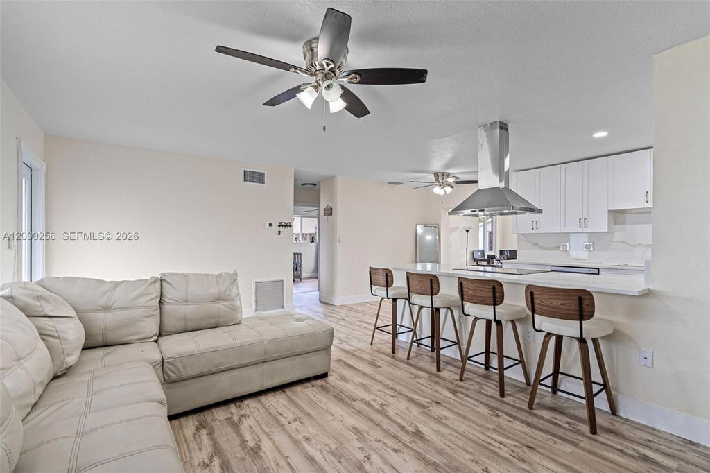 Real estate property located at 2485 84th Way, Broward, Sunrise Golf Village Sec, Sunrise, FL
