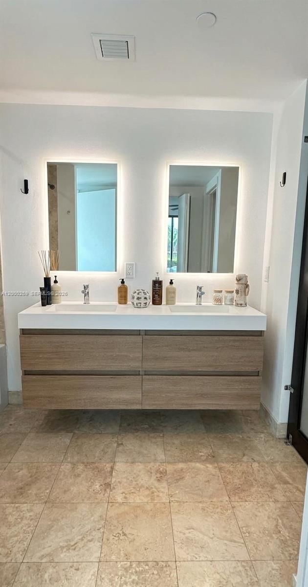 Real estate property located at 350 Miami Ave #1702, Miami-dade, Wind Condo, Miami, FL