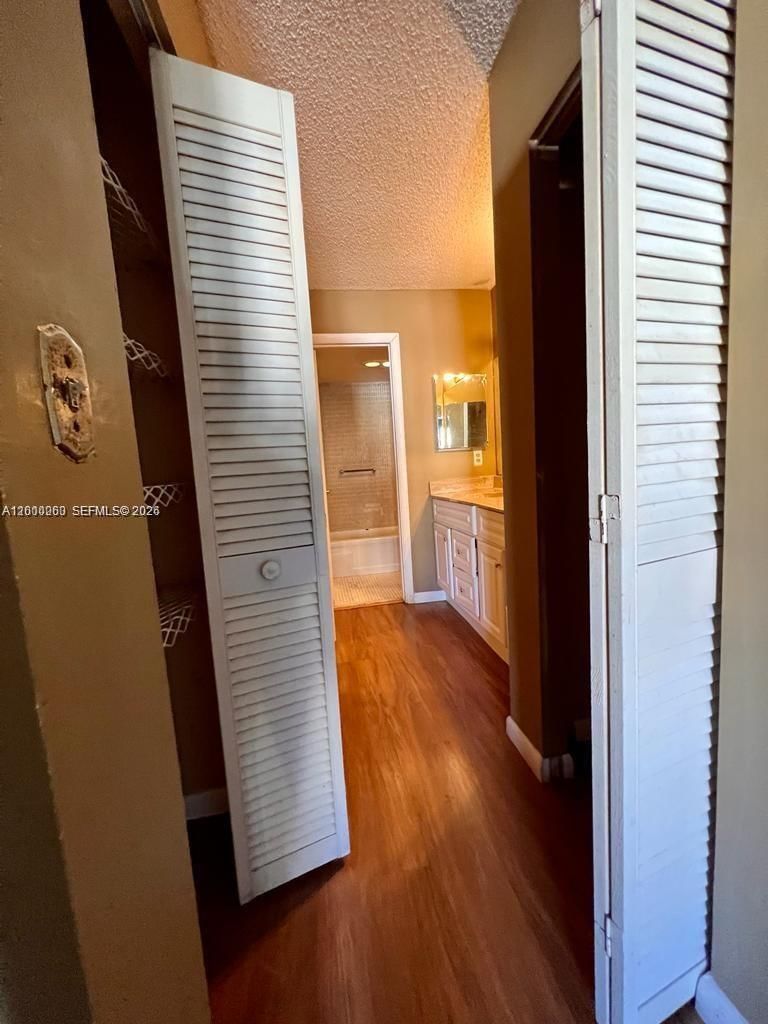 Real estate property located at 3300 Spanish Moss Ter #206, Broward, Garden Lakes Of Inverrary, Lauderhill, FL