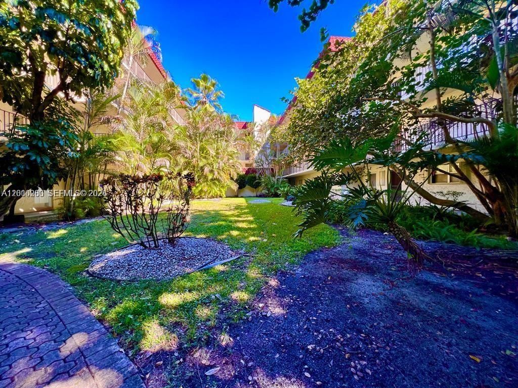 Real estate property located at , Broward, Garden Lakes Of Inverrary, Lauderhill, FL