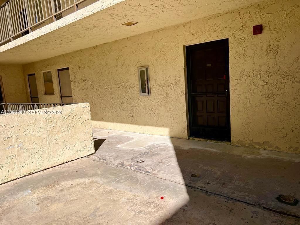 Real estate property located at , Broward, Garden Lakes Of Inverrary, Lauderhill, FL