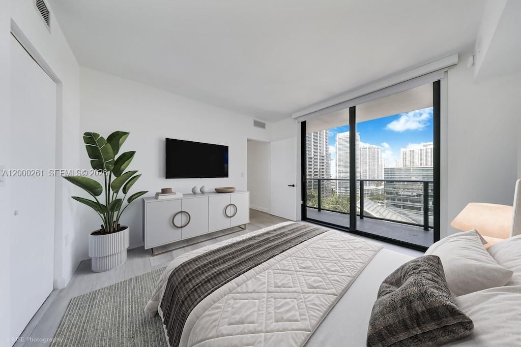 Real estate property located at 45 9th St #1808, Miami-dade, Brickell Heights East Con, Miami, FL