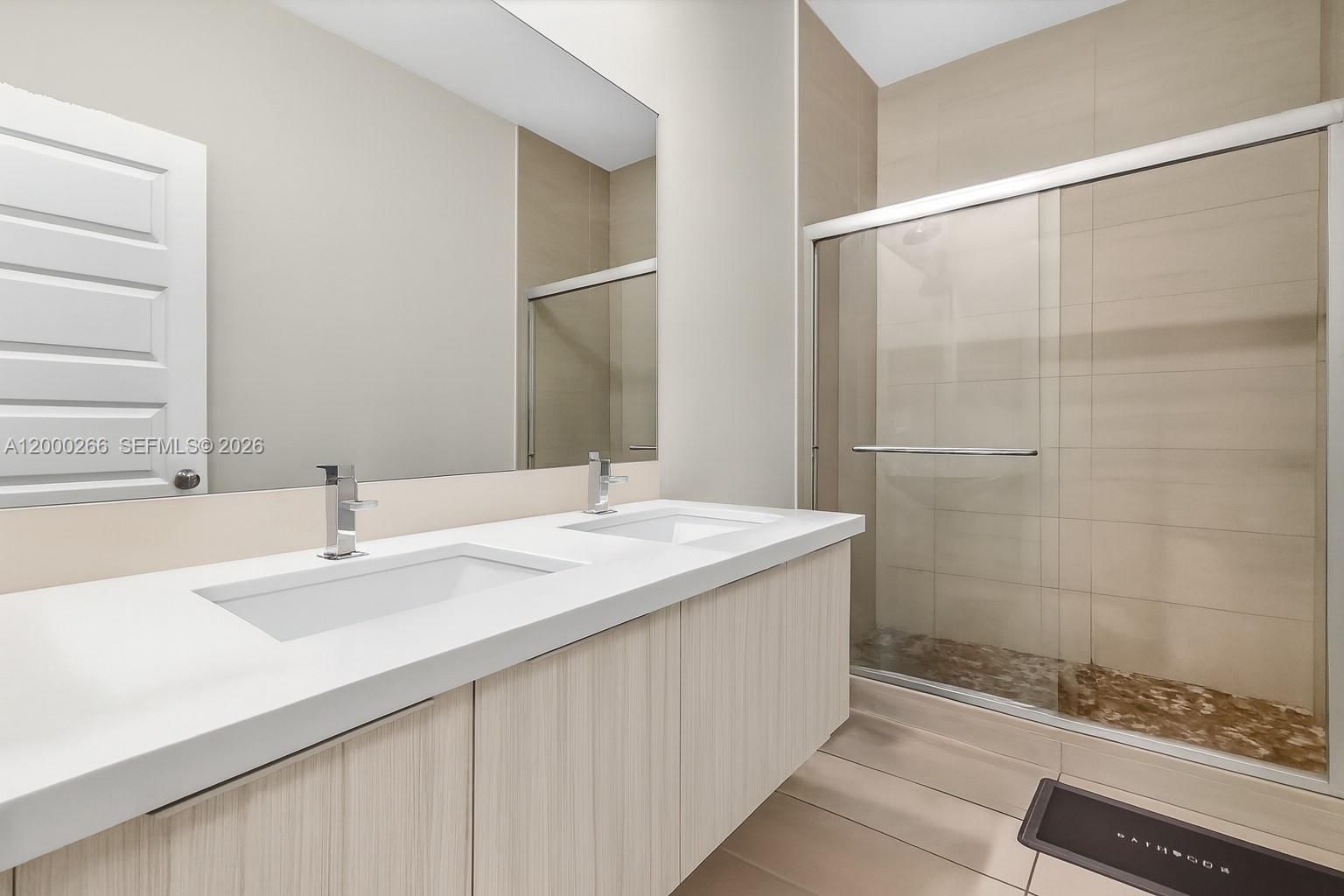 Real estate property located at 10467 82nd St #11, Miami-dade, Highland At Park Central, Doral, FL