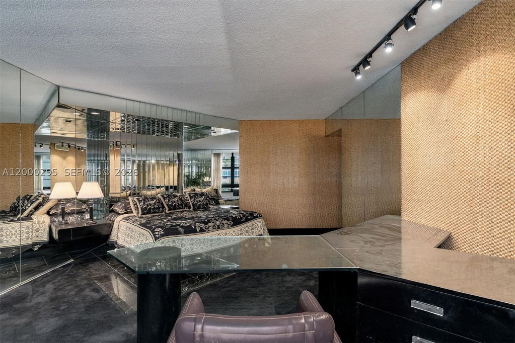 Real estate property located at 5500 Collins Ave #304, Miami-dade, Towerhouse Condo, Miami Beach, FL