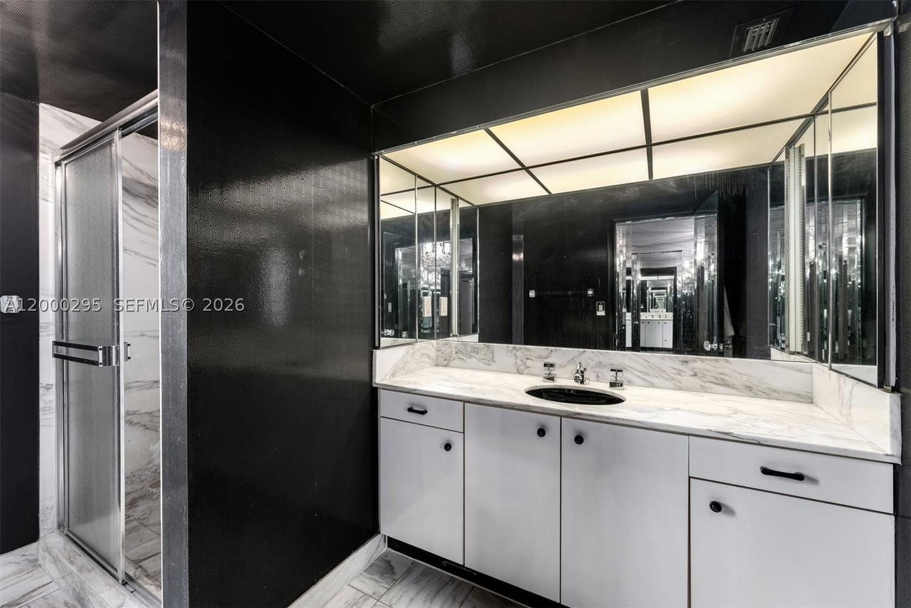 Real estate property located at 5500 Collins Ave #304, Miami-dade, Towerhouse Condo, Miami Beach, FL