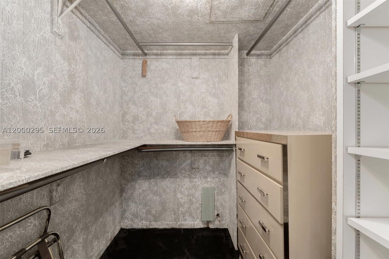 Real estate property located at 5500 Collins Ave #304, Miami-dade, Towerhouse Condo, Miami Beach, FL