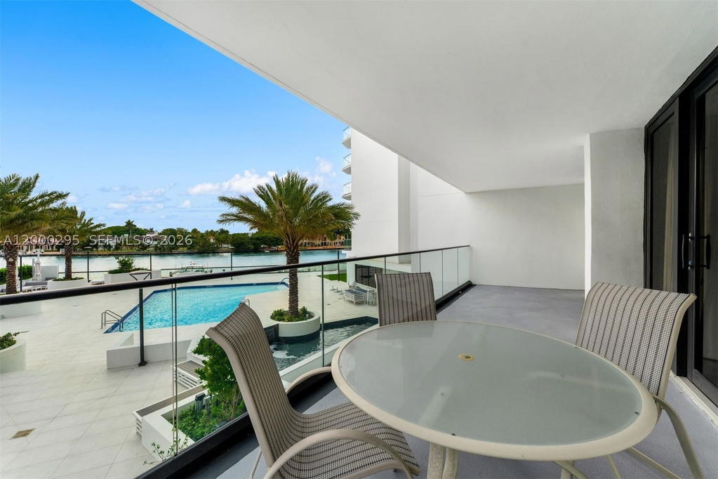 Real estate property located at 5500 Collins Ave #304, Miami-dade, Towerhouse Condo, Miami Beach, FL