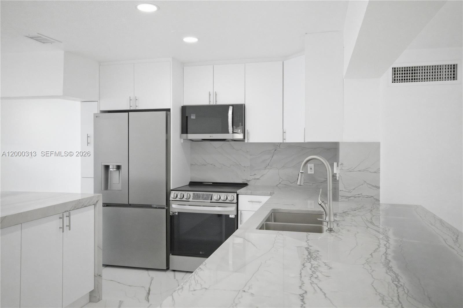 Real estate property located at 7051 29th St, Broward, Miramar Sec 4, Miramar, FL