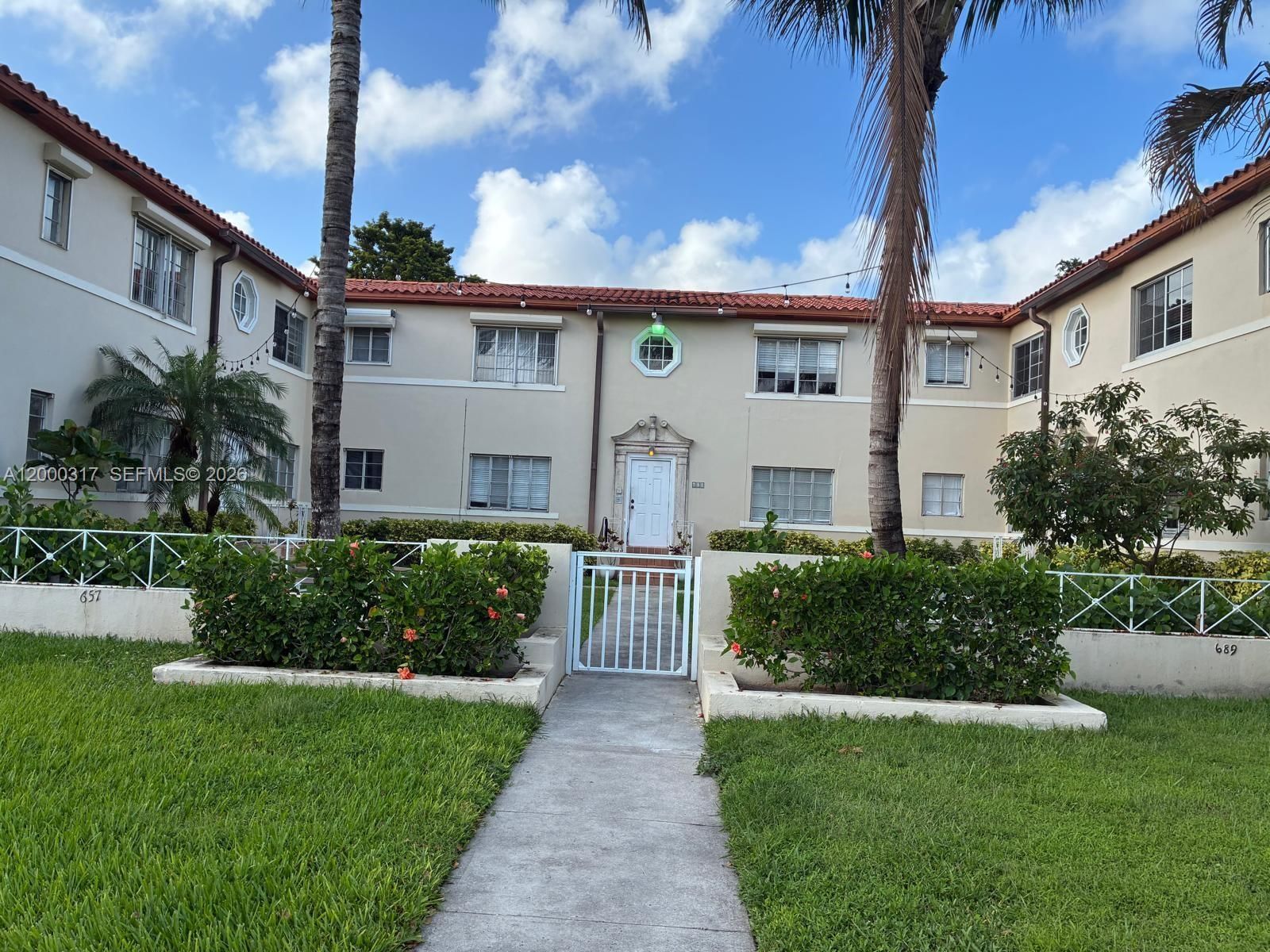 Real estate property located at 689 92nd St #11G, Miami-dade, Shores Plaza West Condo, Miami Shores, FL
