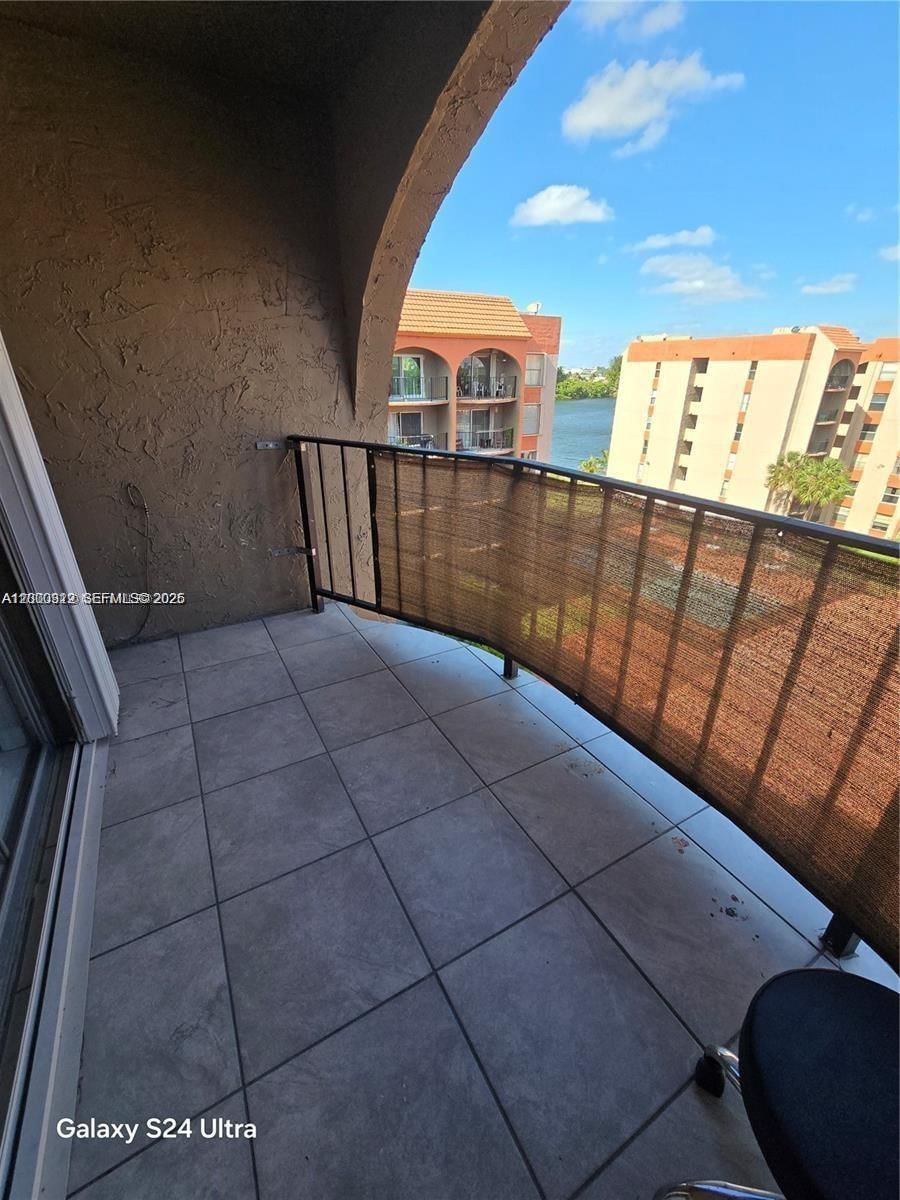 Real estate property located at 5201 7th St #609W, Miami-dade, El Cid Condo, Miami, FL